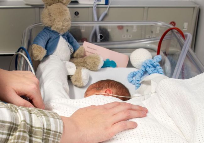 baby in neonatal unit