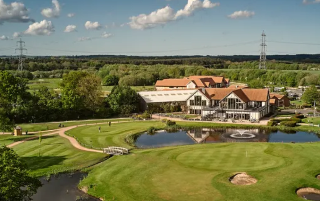 sandburn golf course and scenic setting